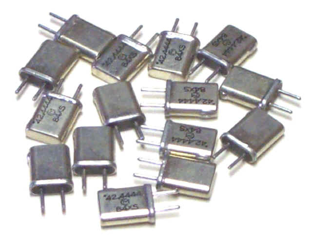 electronics CRYSTAL oscillator