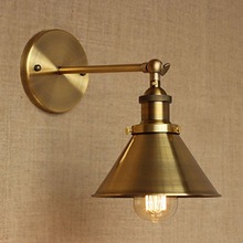 Brushed Brass Wall Lamp