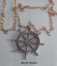 Wheel Pendant Necklace, Occasion : Anniversary, Gift, Party