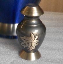 Metal Keepsake Small Cremation Urn, for Baby, Style : American Style