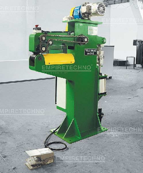 TREAD JAMMING MACHINE