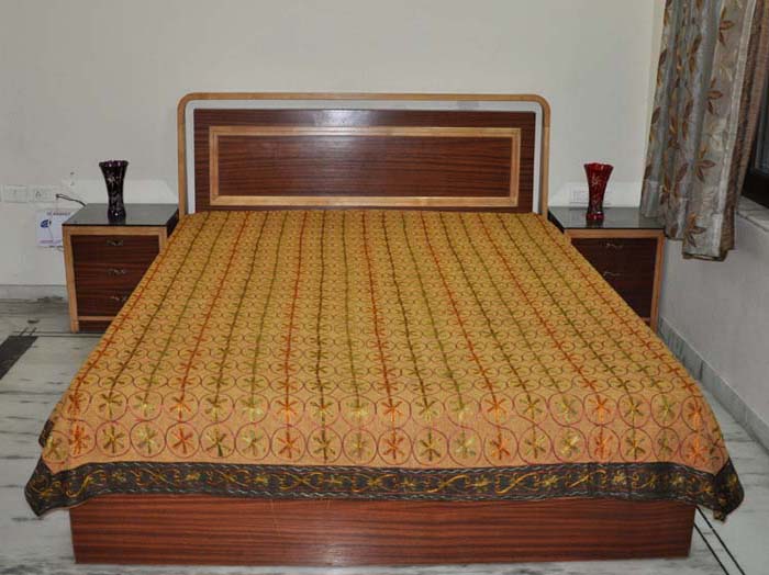 Cotton Handloom bedsheets, Color : Brown