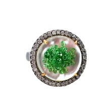 Green Gemstone Crystal Shaker Ring, Main Stone : Diamond