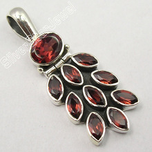 Natural garnet gemstone handmade pendant, Color : red