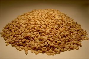 Common machine sortex sesame seeds, Style : Hulled
