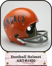 Bulls Plastic Vintage Football Helmet