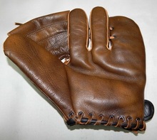 Vintage Sports Glove