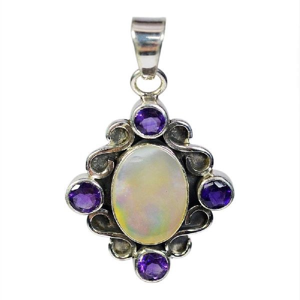 Meadows Round mother of pearl pendant, Occasion : Gift