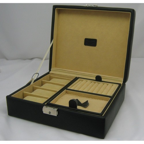Polished Plain Leather Jewellery Box, Size : 100x100x40cm