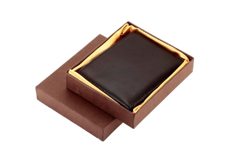 Plain Leather man purse, Specialities : RFID Blocking Protects