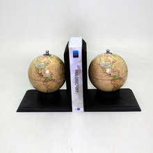 Metal Globe Bookend, Size : 18.50 15.50 20 cm