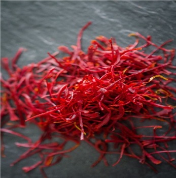 Raw saffron spices, Style : Fresh