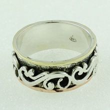 Spinner Flowerish Ring