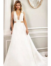 Cut out sleevless wedding gown, Technics : Plain Dyed