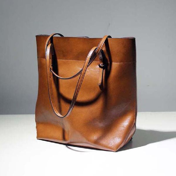 Hard Leather Designer Ladies Handbags
