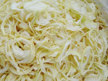 Common Dehydrated White Onion, Packaging Type : Bulk