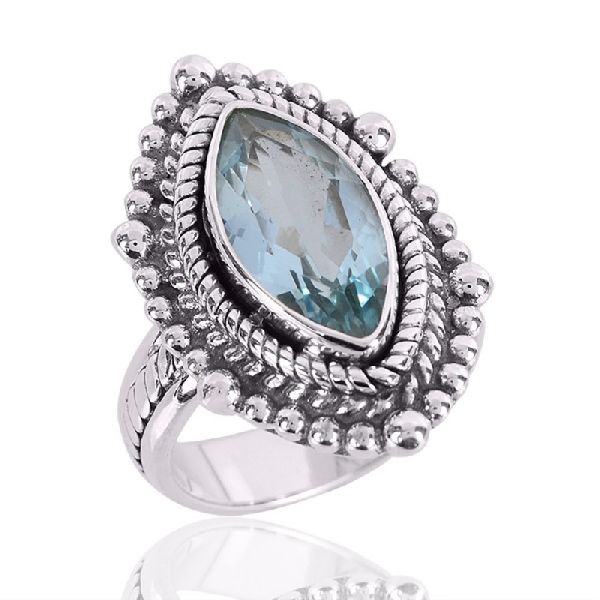 Natural Sky Blue Topaz Gemstone 925 Sterling Silver Ring