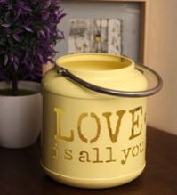 Iron Material Stylish Candle Holder For Decoration