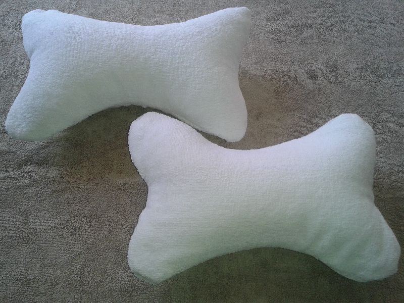 Plain Cotton Car Seat Neck Pillow, Feature : Anti-Wrinkle, Comfortable, Easily Washable