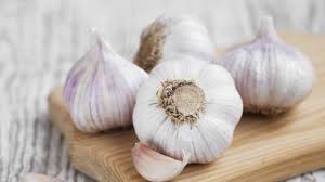 Organic fresh garlic, for Cooking, Fast Food, Snacks, Style : Solid