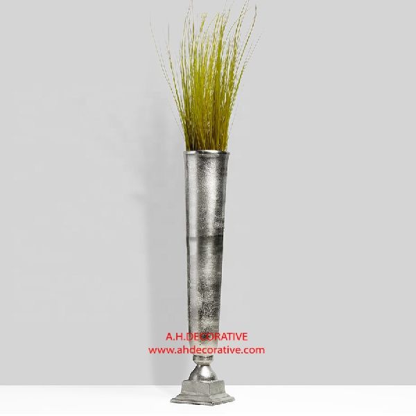 A.H. Decorative Silver Trumpet Vase, Style : Europe