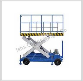 Material Handling Scissor Lift, Capacity : Up to 3 Tons