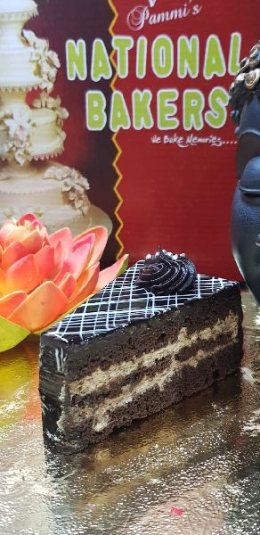 Buy Britannia Gobbles Double Chocolate Cake 250g Online | South Asian  Central