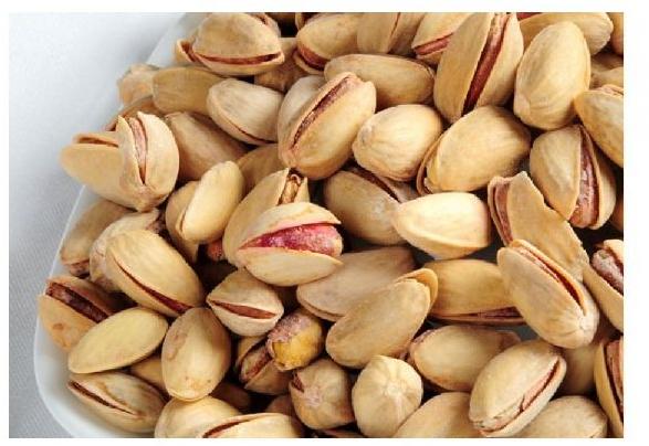 Organic pistachio nuts