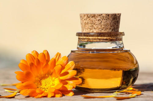 Marigold Oil, for Pharma Food, Packaging Size : 50ml, 250ml, 750ml, 500ml