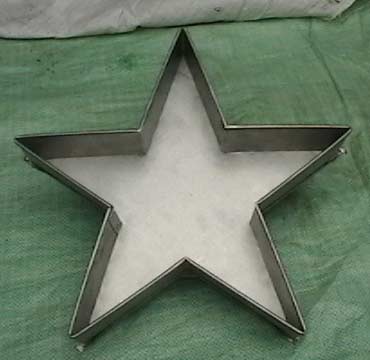 STAR-SHAPED CAKE MOULD
