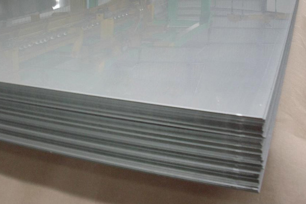 Aluminium Plates, Width : Standard: 915 mm, 1220 mm 1500 mm
