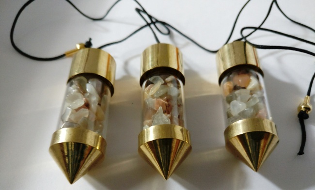 Moonstone Bottle Pendulums, Feature : Attractive Design, Stylish Look