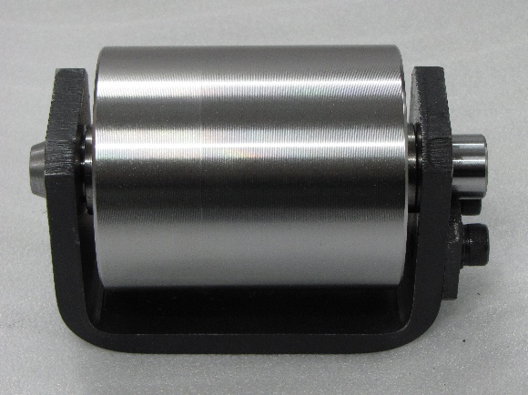 Guide roller assembly