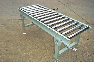 Material Handling Roller Conveyor