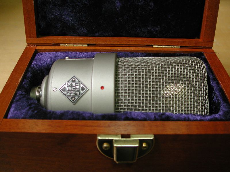 BLUE Telefunken M-249 Tube Microphone