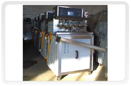 Pouch Liquid Packing Machine, Packaging Type : Preformed bags