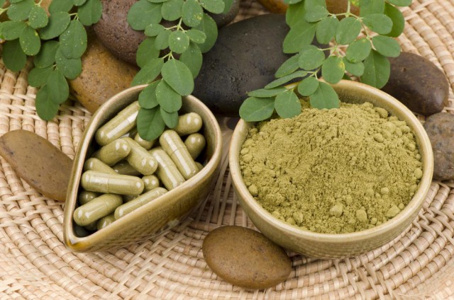 Moringa Leaf Powder, Color : Green