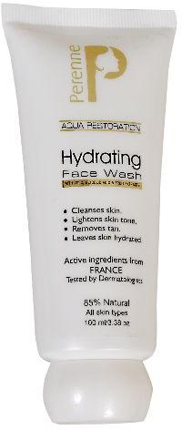 Hydrating Face wash