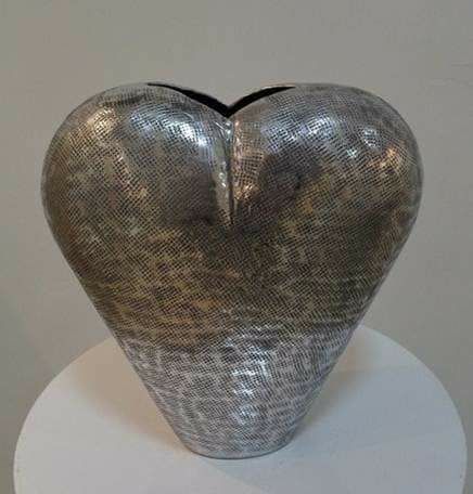heart flower metal vases