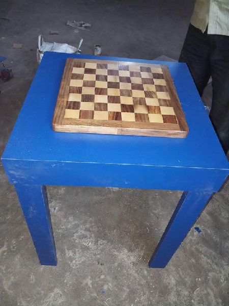 Chess with stand