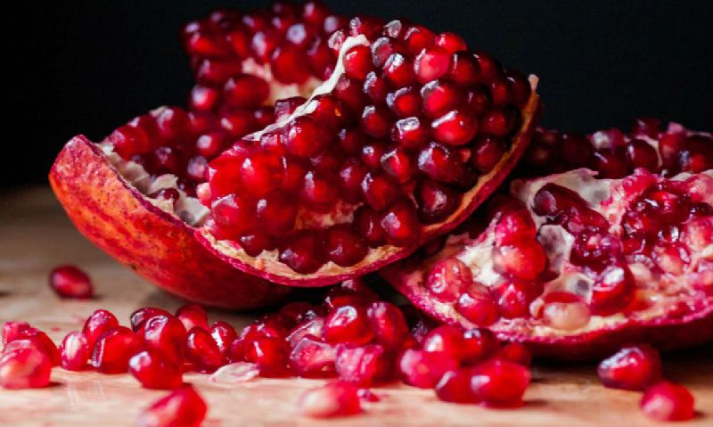 Natural Fresh Pomegranates, for Food, Juice, Packaging Type : 10kgbox, 5kg Box, 7kgbox