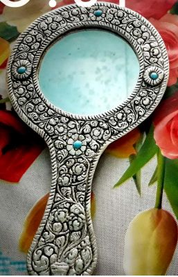 Handicraft Mirror