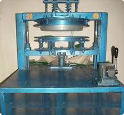 SEMI AUTOMATIC PAPER PLATE HYDRAULIC SINGLE DIE MACHINE