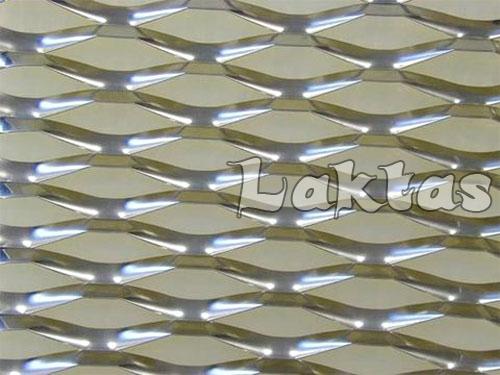 Expanded Metal Sheets, for Cages, Construction Wire Mesh, Fence Mesh, Length : 3ft, 4ft, 5ft