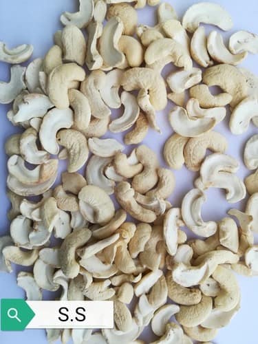 S.S Grade Cashew Nuts, for Food, Snacks, Sweets, Packaging Type : Pouch, Pp Bag, Sachet Bag, Tinned Can