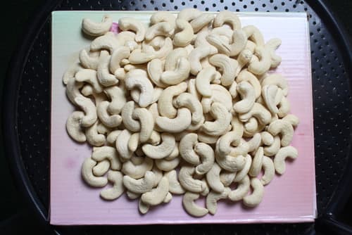 White Cashew Nuts, for Food, Snacks, Sweets, Packaging Type : Pp Bag, Sachet Bag