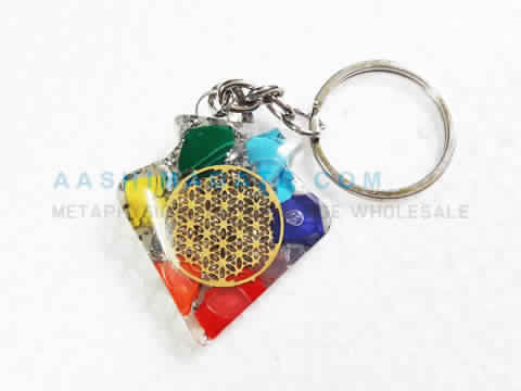 COLORFUL CHIPS KITE SHAPE ORGONE KEY CHAIN
