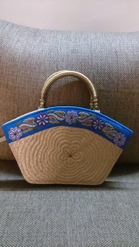 Embroidered Golden Purse, Style : Hand Pouch