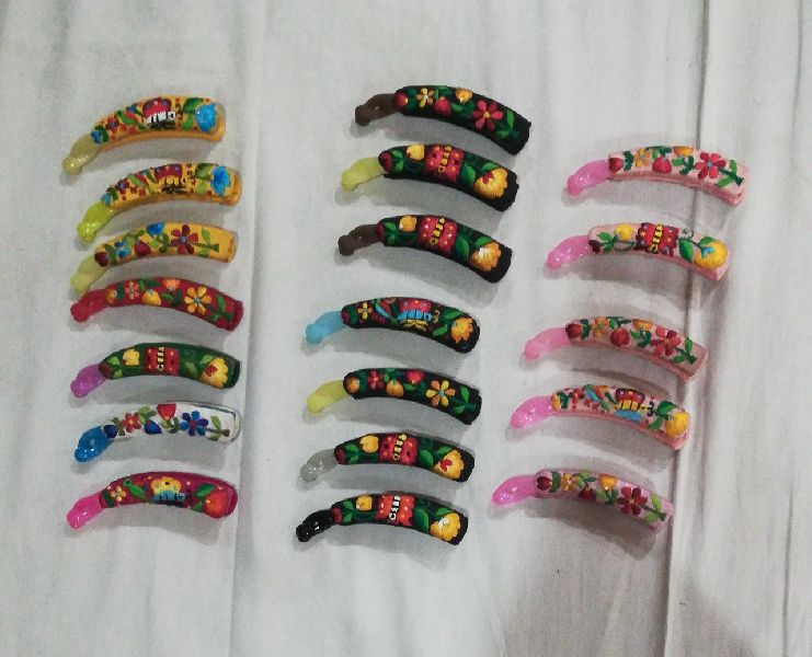 Plastic Embroidery Banana Clips, for Hair Decoration, Size : 10cm, 12cm