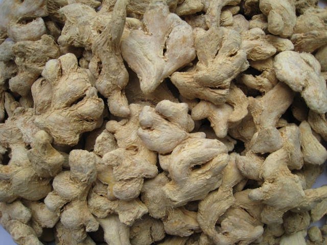 Common dried ginger, Shelf Life : 10-12Months